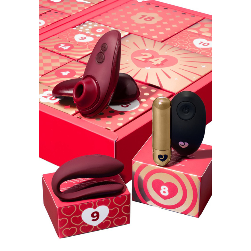 Coffret Couples ouvert : Womanizer Liberty, We-Vibe Sync Lite et bullet avec télécommande