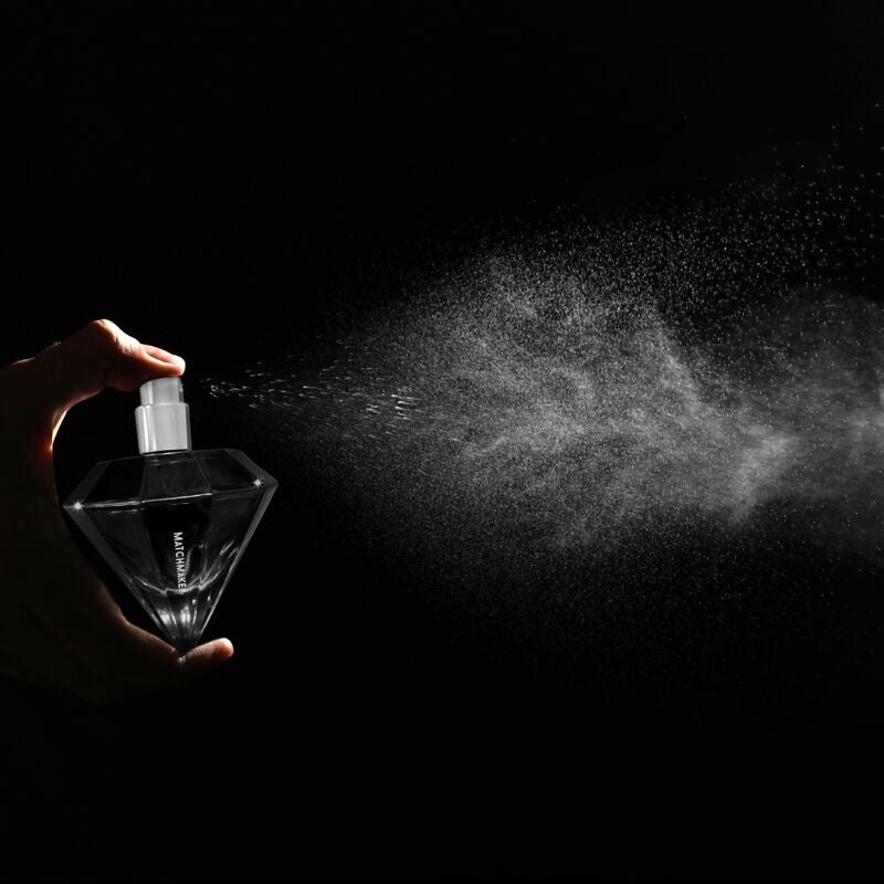 Parfum aux phéromones matchmaker black diamond attract her 30 ml